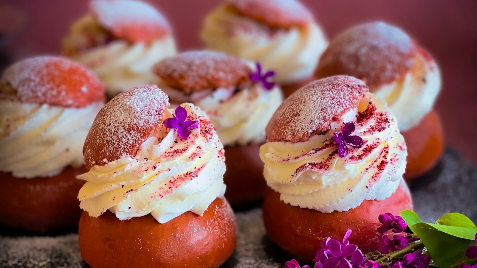 Cream buns with whipped cream, the bolludagur treat
