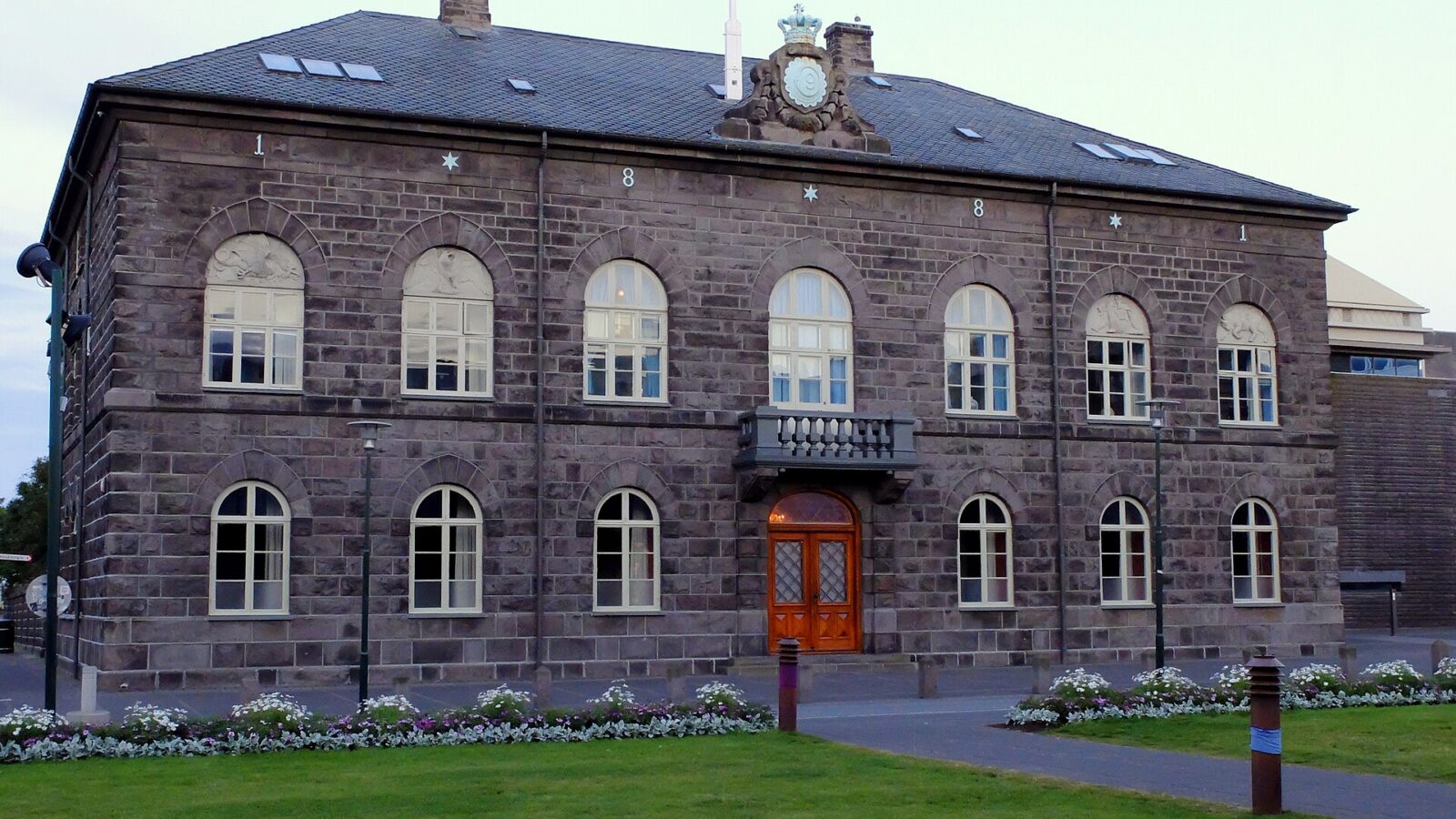 Tax dispute / tax credit denial case (Alþingi)
